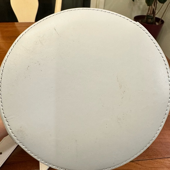 Giaquinto Bucket Bag - Picture 2 of 8